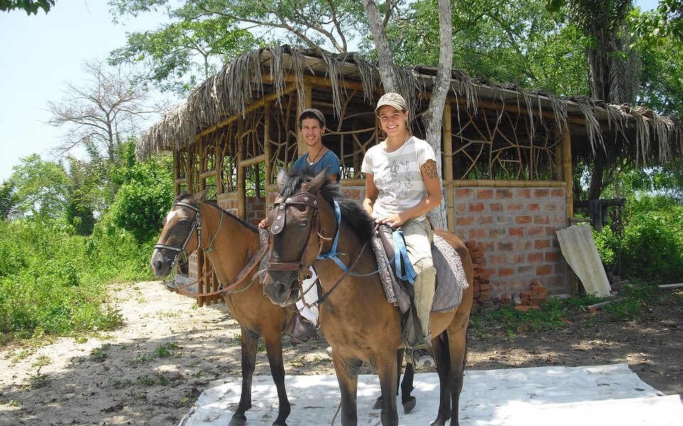 Horseback trip hacienda-eldorado.com Ecuador